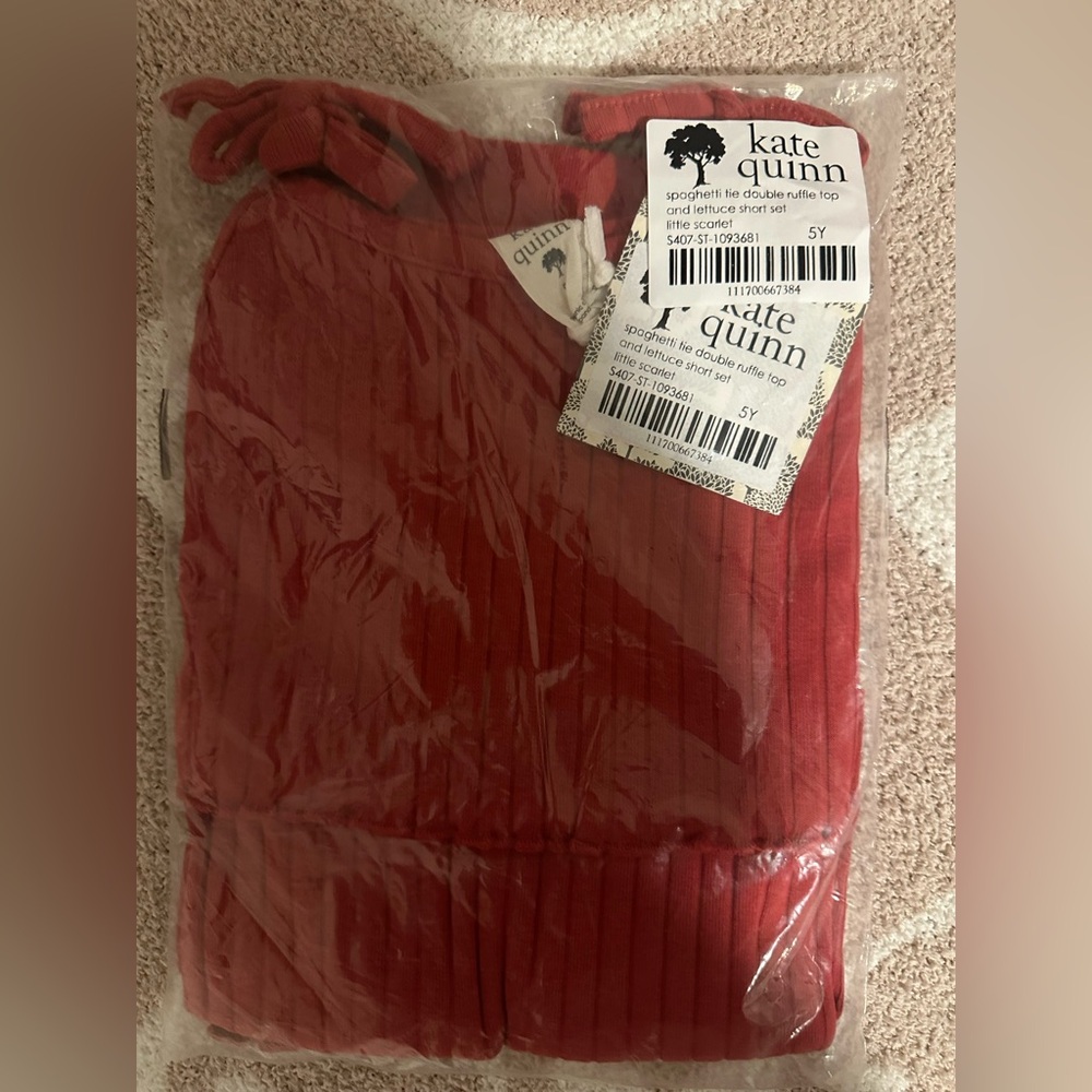 Kate Quinn double ruffle top and lettuce short set